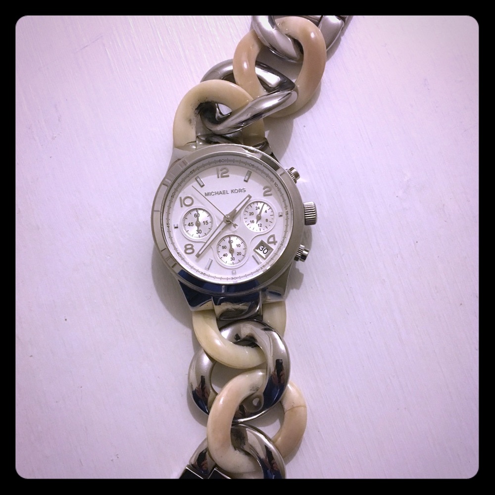 Michael Kors Watch-needs battery